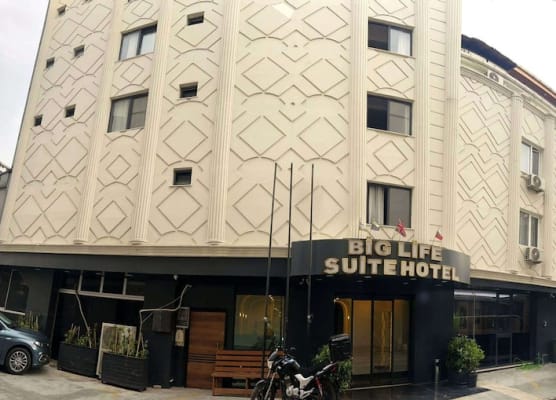 biglife hotel 1