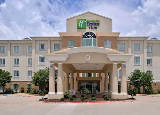 Holiday Inn Express & Suites SHERMAN HWY 75 by IHG 1