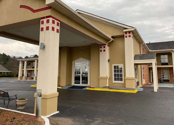 Super 8 by Wyndham Covington 1