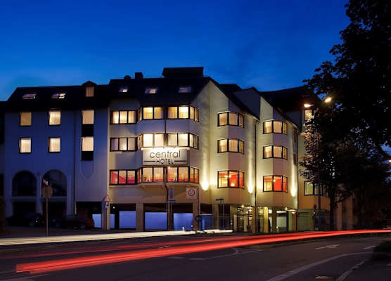 Central Hotel 1