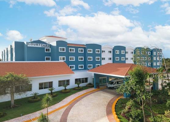 Courtyard by Marriott Cancun Airport 1