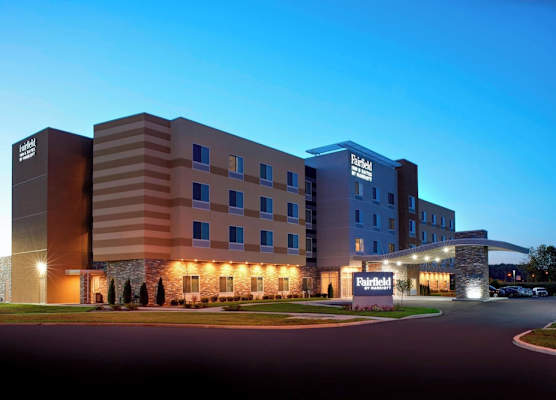 Fairfield Inn & Suites by Marriott Columbus, IN 1