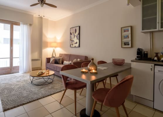 Acropolis Exclusive Studio 1
