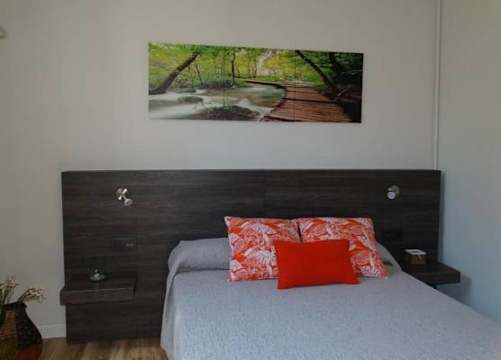 Feel at Sants Apartments 1