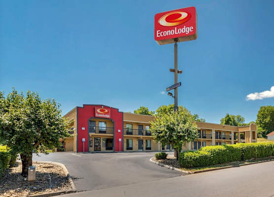 Econo Lodge Knoxville North 1