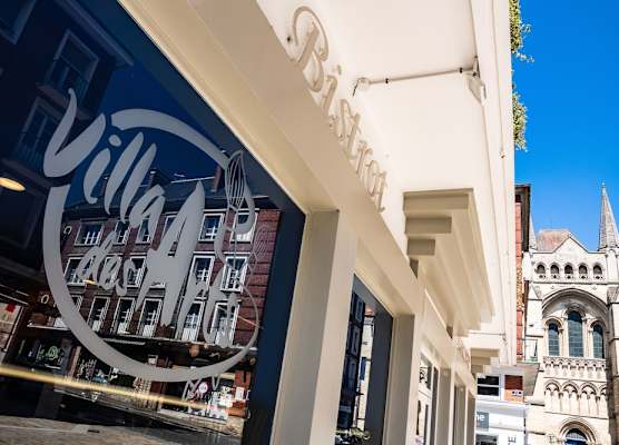 BRIT HOTEL PRIVILEGE LISIEUX - La Villa des Arts 1
