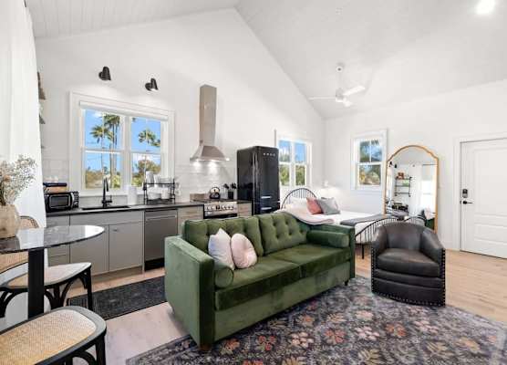 Casa Julieta Luxury Ybor-themed Studio 1