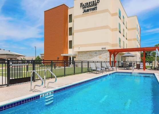 Fairfield Inn & Suites by Marriott Decatur at Decatur Conference Center 1