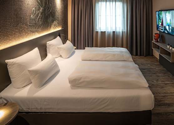 LOGINN Hotel Stuttgart Zuffenhausen 1