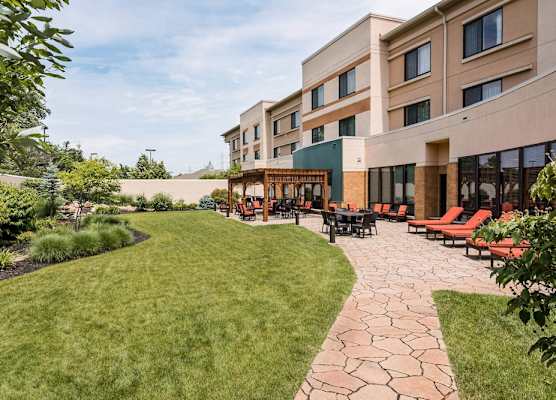 Courtyard by Marriott Lafayette 1