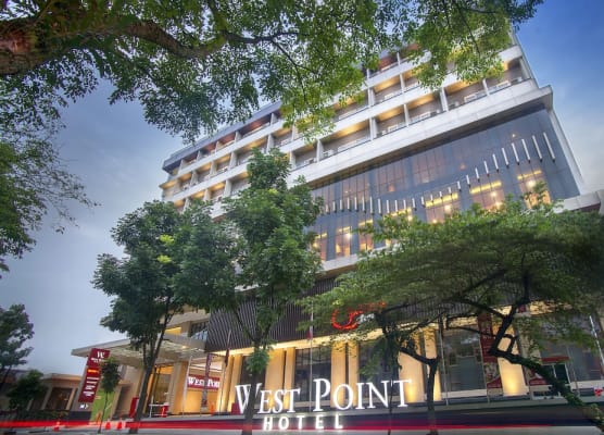 West Point Hotel 1