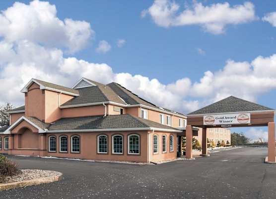Comfort Inn New Holland Amish Country 1