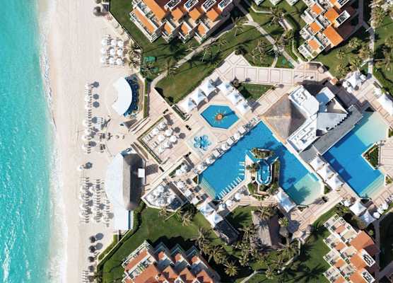 Wyndham Grand Cancun All Inclusive Resort & Villas 1