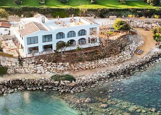 Sirena Bay Beach House and Luxury Suites 1