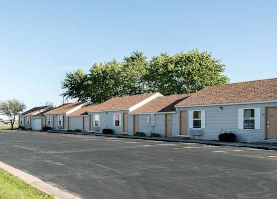 Rodeway Inn & Suites Austin I-90 1