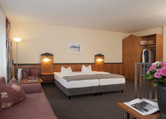 Victor's Residenz-Hotel Berlin Tegel 1