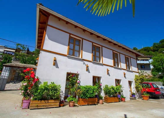 Hotel Bebej Tradicional 1