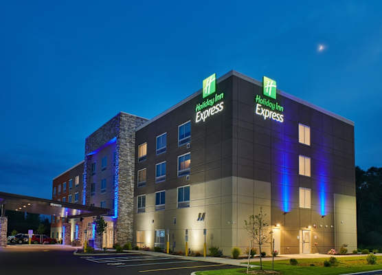Holiday Inn Express AMHERST - LOCKPORT by IHG 1