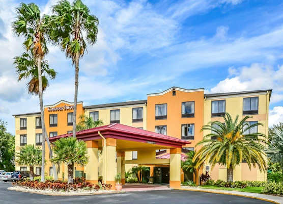 Comfort Suites Tampa - Brandon 1