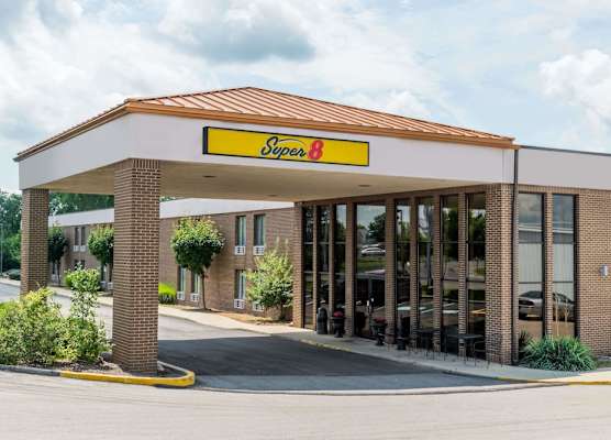 Super 8 by Wyndham Miamisburg Dayton S Area OH 1