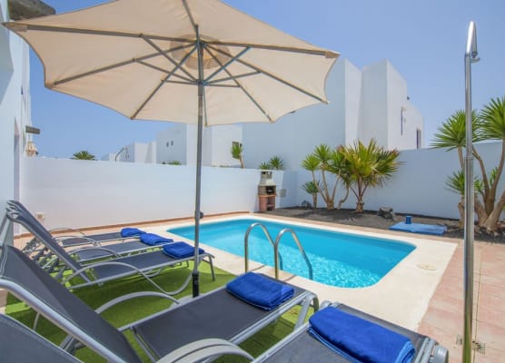 Villas Puerto Rubicon 1