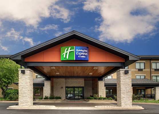 Holiday Inn Express & Suites AURORA - NAPERVILLE by IHG 1