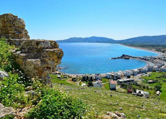 Next to Haraki beach , taverns bars & 10 to Lindos 1