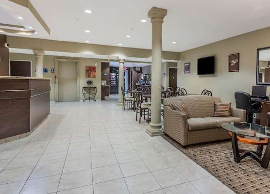 Microtel Inn & Suites by Wyndham Jacksonville Airport 1