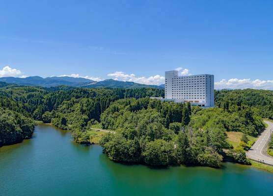 Mercure Toyama Tonami Resort & Spa 1
