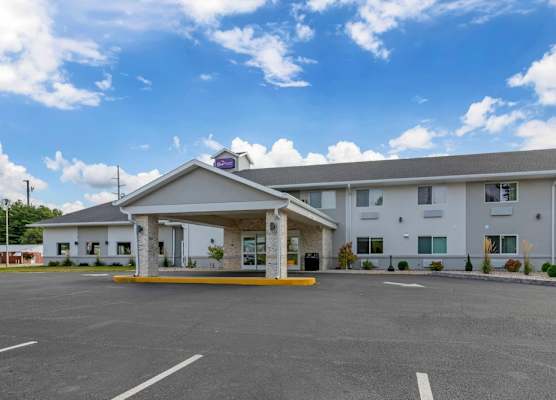 Sleep Inn & Suites Wisconsin Dells - Lake Delton 1