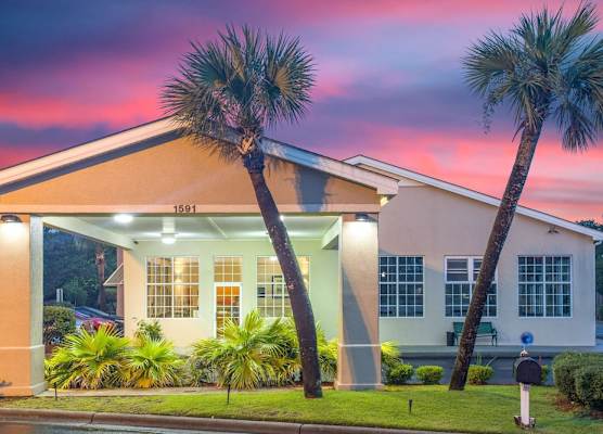 SureStay Hotel by Best Western North Myrtle Beach 1