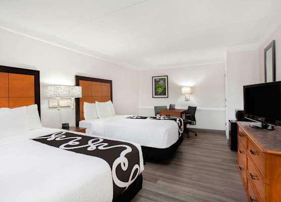 Baymont by Wyndham Fort Myers Central 1