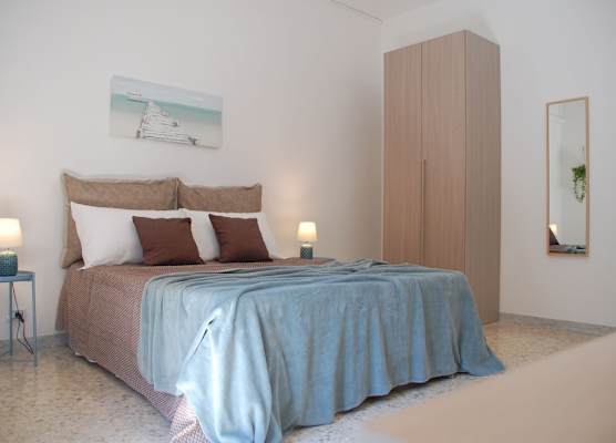 BARI ROOMS Central Station 1
