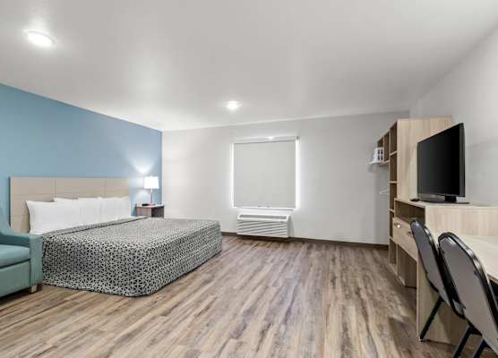 WoodSpring Suites Washington Meadowlands PA 1
