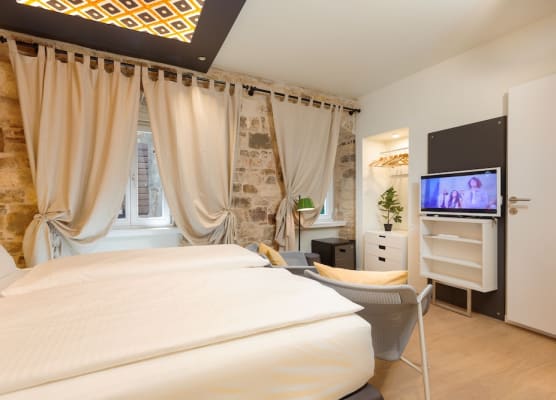 Luxury Rooms Bajamonti 1