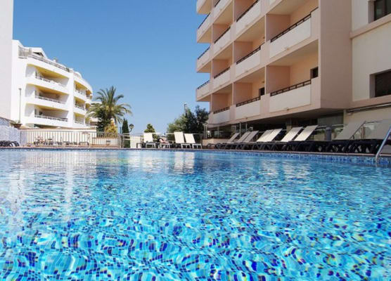 Invisa Hotel La Cala 1