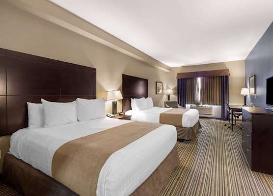 Best Western PLUS Fort Saskatchewan Inn & Suites 1