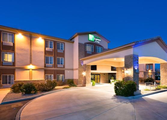 Holiday Inn Express & Suites CASA GRANDE by IHG 1