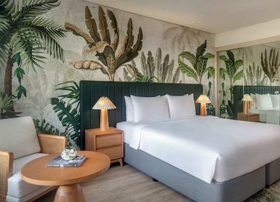 Yas Plaza Mangroves by IHG 1