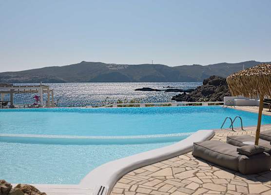 Mykonos Lolita, a Resort to Live 1