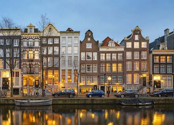 Ambassade Hotel 1