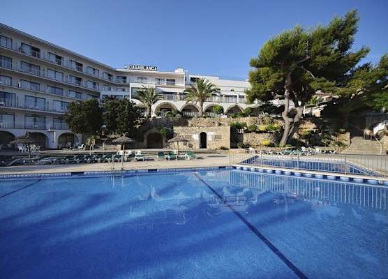 Hotel y Apartamentos Casablanca 1