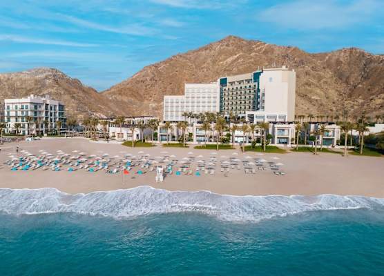 Address Beach Resort Fujairah 1