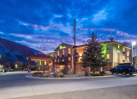 Holiday Inn Express GLENWOOD SPRINGS (ASPEN AREA) by IHG 1