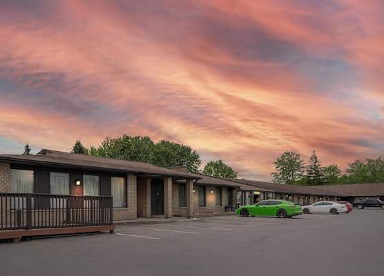 SureStay Hotel by Best Western Kemptville 1