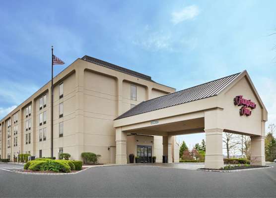 Hampton Inn Clinton 1