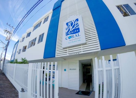 White Coral ApartaSuites 1