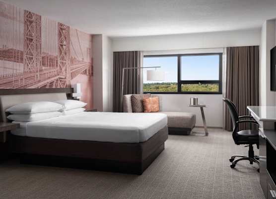 Teaneck Marriott at Glenpointe 1
