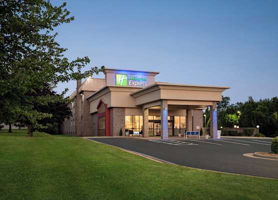 Holiday Inn Express WINCHESTER SOUTH STEPHENS CITY by IHG 1