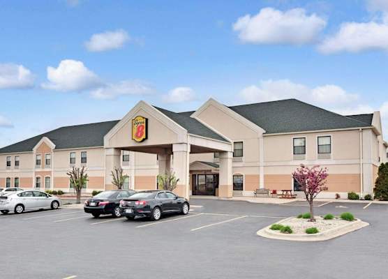 Super 8 by Wyndham Hampshire IL 1